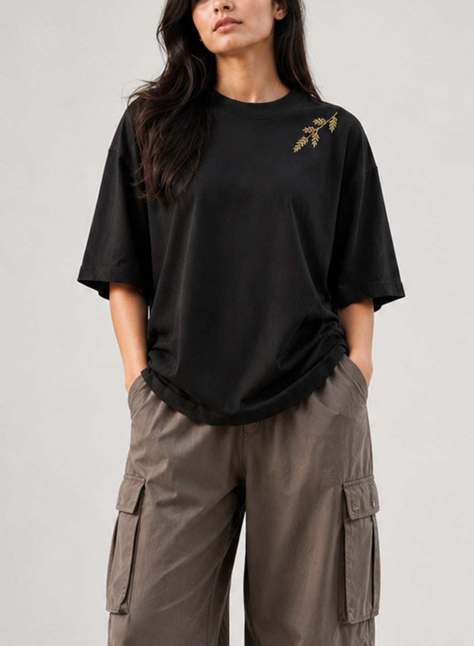 Relaxed Embroidered TEE Black